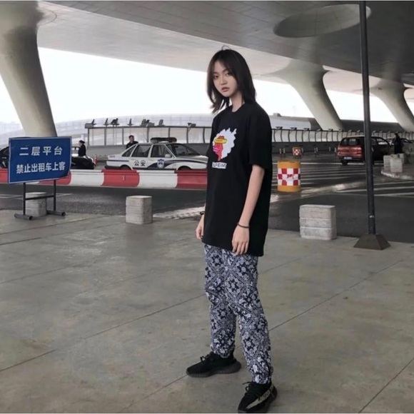 SUPREME Gonz Ramm T-Shirt Brown - Picture 10 of 10